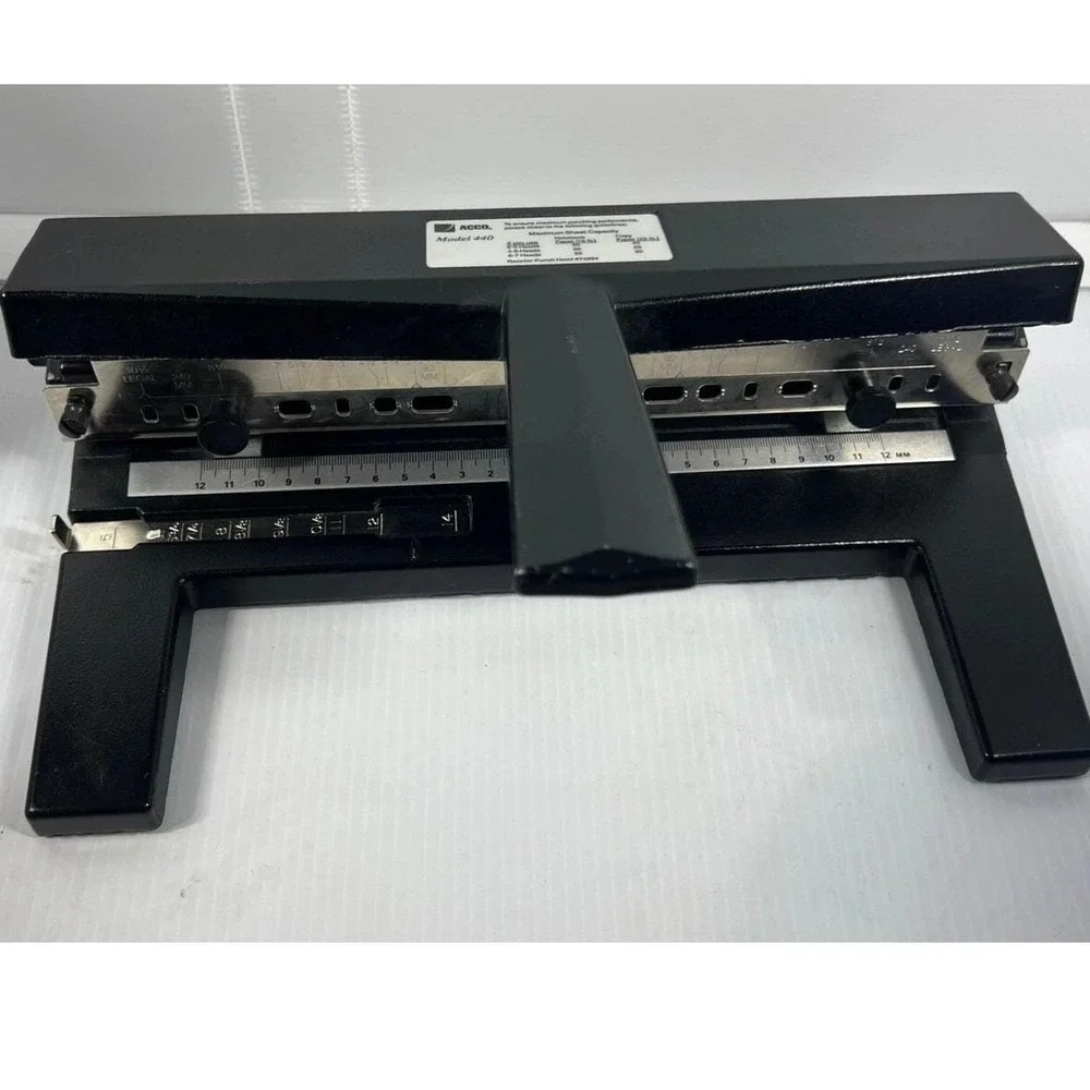 ACCO Model 440 Heavy Duty Commercial‎ 3 Hole Paper Punch Scrap Booking Puncher